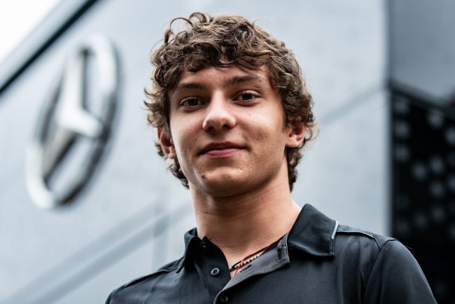 Rookie Mercedes Kimi Antonelli menjadi pembalap termuda kedua yang pernah mencetak gol di Formula 1