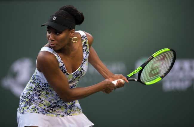 Venus Williams adalah pemain tertua yang berkompetisi di Australia Terbuka, tetapi kalah di babak pertama