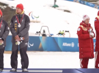 Pemain ski Jerman membelakangi petenis Rusia di podium Paralimpiade Musim Dingin