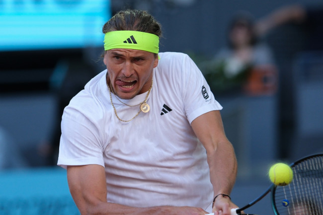 Alexander Zverev mencapai final Grand Slam keempat dan menjadi favorit berat untuk Roland Garros