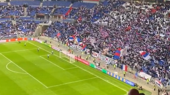 Bentrokan di Lyon mengakibatkan satu pendukung Celta de Vigo dipukuli dan ditikam