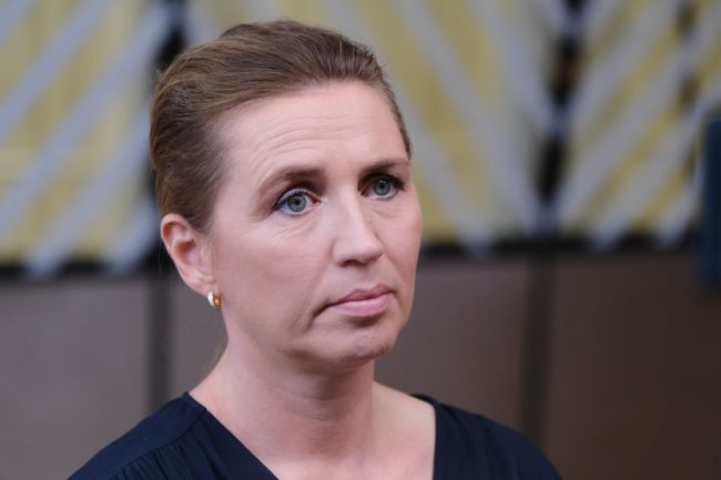 Mette Frederiksen membuka tentang panggilan telepon dengan Trump, Greenland dan masa depan NATO