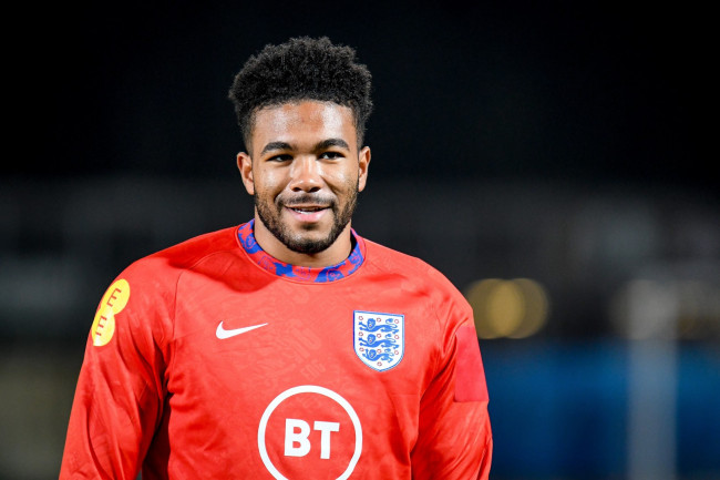 Dokter Inggris bekerja untuk membuat Reece James siap untuk pertandingan melawan Norwegia