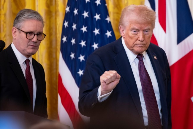 Starmer menegaskan kembali posisi Inggris di Greenland dalam panggilan dengan Trump