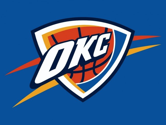 Oklahoma City Thunder mengalahkan Spurs, berjarak satu kemenangan untuk Final NBA berturut-turut