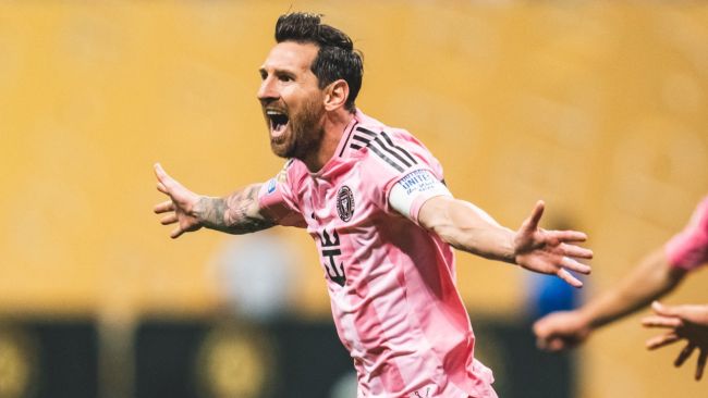 Leo Messi meresmikan 'Piala Messi' yang akan dimainkan pekan ini di lapangan Inter Miami