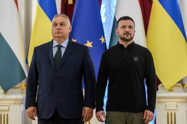 Orban mengatakan Ukraina "bukan negara berdaulat" menyusul perselisihan drone dengan Zelensky