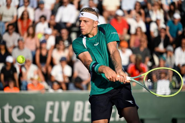 Davidovich Fokina setelah ditinggalkan oleh pelatih di tengah Roland Garros: "Saya pikir dia orang baik"