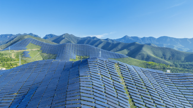 Ledakan surya China menurun setelah puncaknya pada tahun 2025