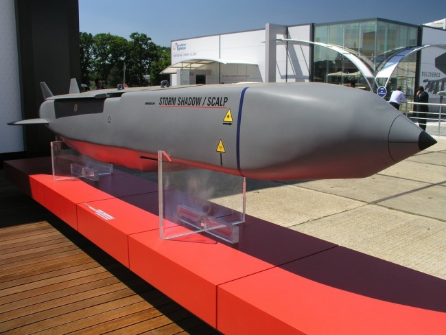 Ukraina menyerang pabrik kimia Rusia dengan rudal Barat