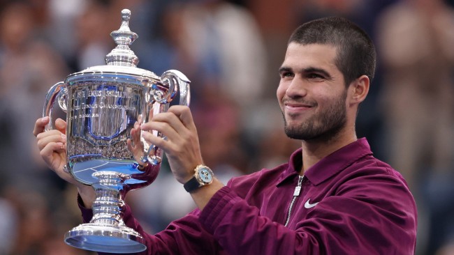 Carlos Alcaraz merebut kembali No. 1 Dunia yang menghancurkan Sinner di final AS Terbuka