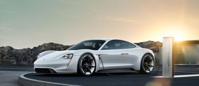 Porsche mengakui Taycan tiba sebelum pasar siap