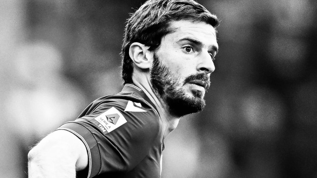 Mantan pesepakbola Yunani Marios Oikonomou, yang bermain di Bologna, Sampdoria, dan Kopenhagen, meninggal dalam kecelakaan mobil pada usia 33 tahun