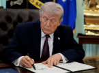 Trump mengatakan AS sangat mempertimbangkan keluar dari NATO