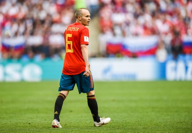 Andrés Iniesta menawarkan peran kunci di tim nasional sepak bola Maroko, tetapi belum menerima