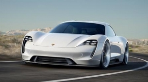 Studi baru mengungkapkan orang Amerika lebih khawatir tentang jangkauan EV daripada harga