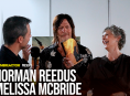 "Kind of Western-y": Norman Reedus dan Melissa McBride berbicara tentang pengalaman mereka syuting musim ketiga The Walking Dead: Daryl Dixon di Spanyol