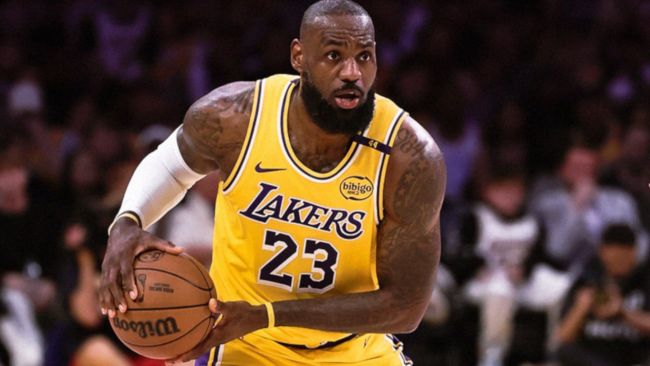LeBron James bisa melakukan debutnya di musim NBA ke-23 yang memecahkan rekor minggu ini