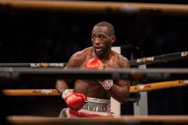 Terence Crawford mengejutkan Canelo Álvarez dan dunia tinju dengan kemenangan mengejutkan