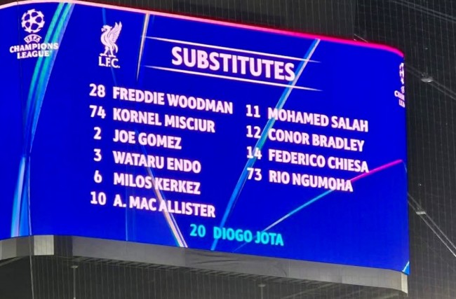 Gerakan indah dari Eintracht Frankfurt untuk menghormati Diogo Jota dalam kunjungan Liverpool