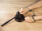 Taipan properti China dijatuhi hukuman 30 tahun penjara karena penipuan, pencucian uang, dan pelanggaran sekuritas