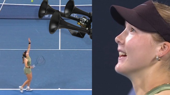 Klakson kereta mengganggu pertandingan Andreeva vs Kostyuk di Brisbane dan seluruh stadion bersorak-sorai