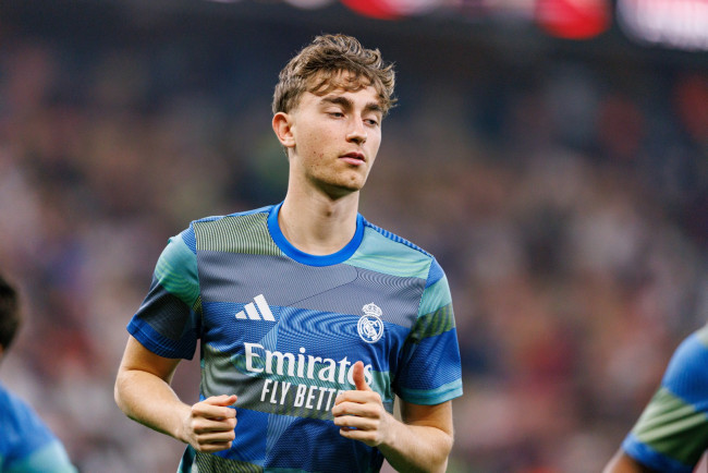 Pemain Real Madrid Dean Huijsen meminta maaf atas lelucon rasis Asia, tetapi klub memperburuk keadaan