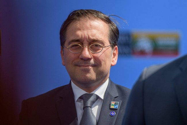 Spanyol menghidupkan kembali dorongan untuk tentara Eropa saat sengketa Greenland menguji persatuan Uni Eropa