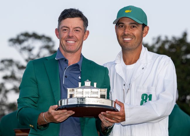 Butuh waktu 11 tahun, tetapi Rory McIlroy telah membuat sejarah dalam golf di final epik di Augusta