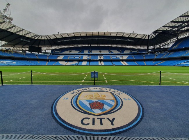 Manchester City dan Liga Premier menyelesaikan pertempuran hukum atas kesepakatan sponsor Etihad Airways