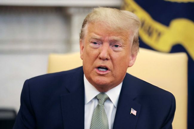 Trump Siapkan Tarif Timbal Balik, Tingkatkan Kekhawatiran Perang Dagang Global