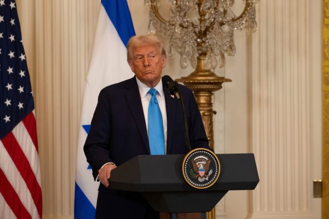 Trump menjanjikan lebih banyak dukungan defensif untuk Ukraina