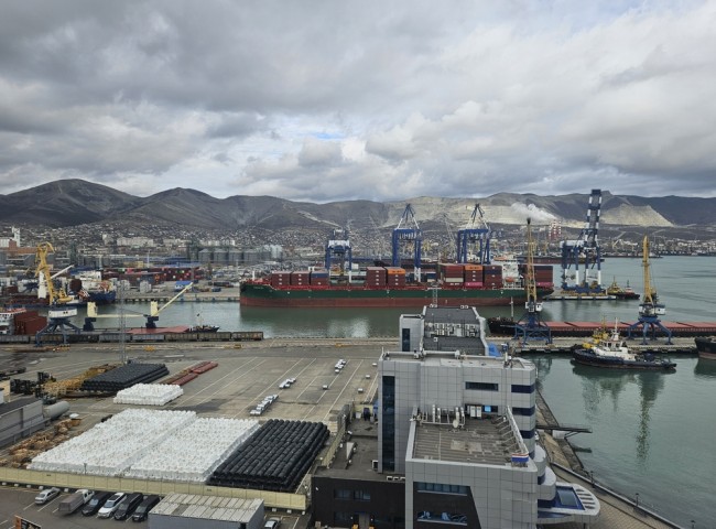 Drone Ukraina menyerang pelabuhan Novorossiysk di Laut Hitam